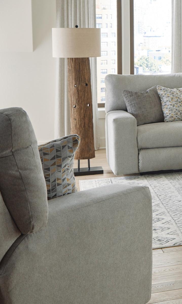 Catnapper Reese Power Headrest Recliner in Dove/Nature 61460-7